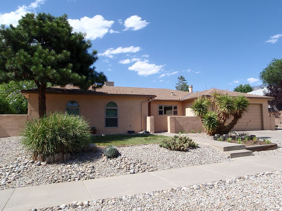 New Stucco on this wonderful ranch style home