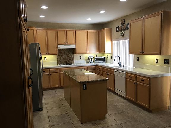 5th image of 13194 Four Hills Way