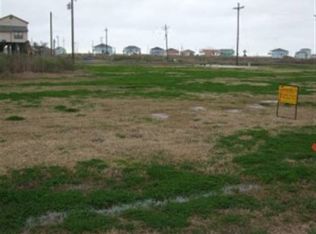 1927 Bosarge St, Crystal Beach, TX 77650