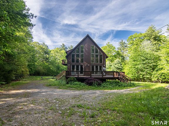 3rd image of 334 Ledge Road