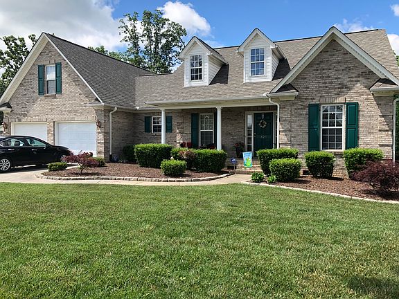 3rd image of 305 Landry Dr