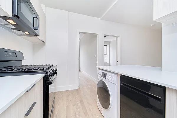 Rented by Living New York | media 31