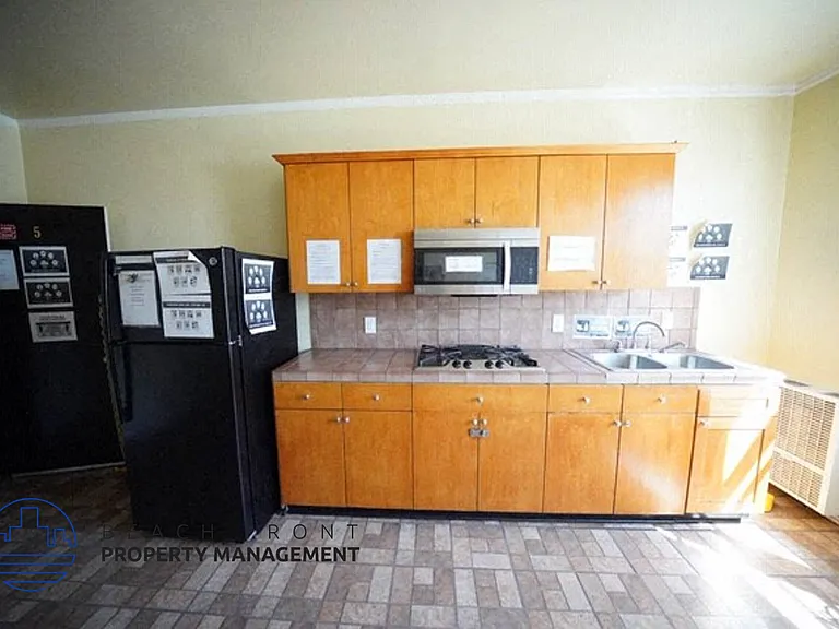 402 N. Soto St. — Photo 10
