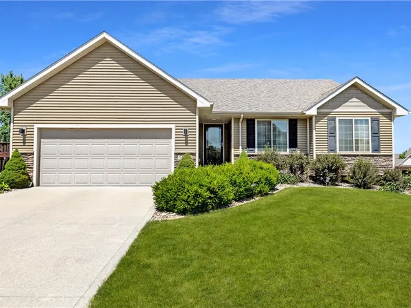 14971 Buena Vista Dr, Clive, IA 50325