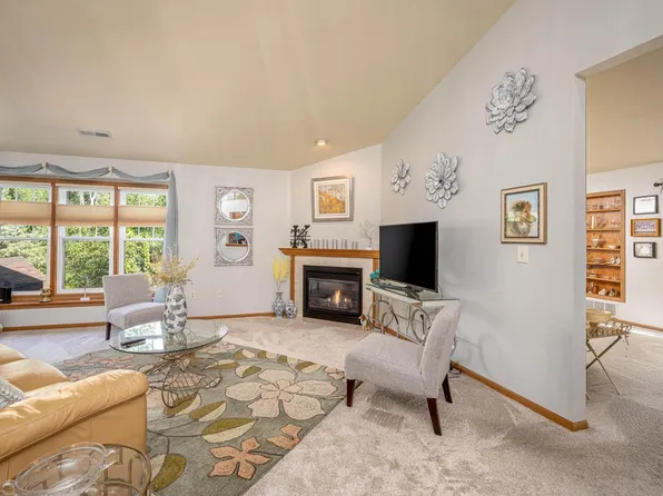 6235 S Creekside DRIVE #26, Cudahy, WI 53110