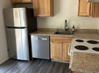 64 Park St, Lebanon, OR 97355