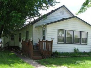 1123 N Lawler St, Mitchell, SD 57301
