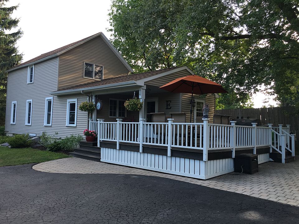 Move in ready farmhouse