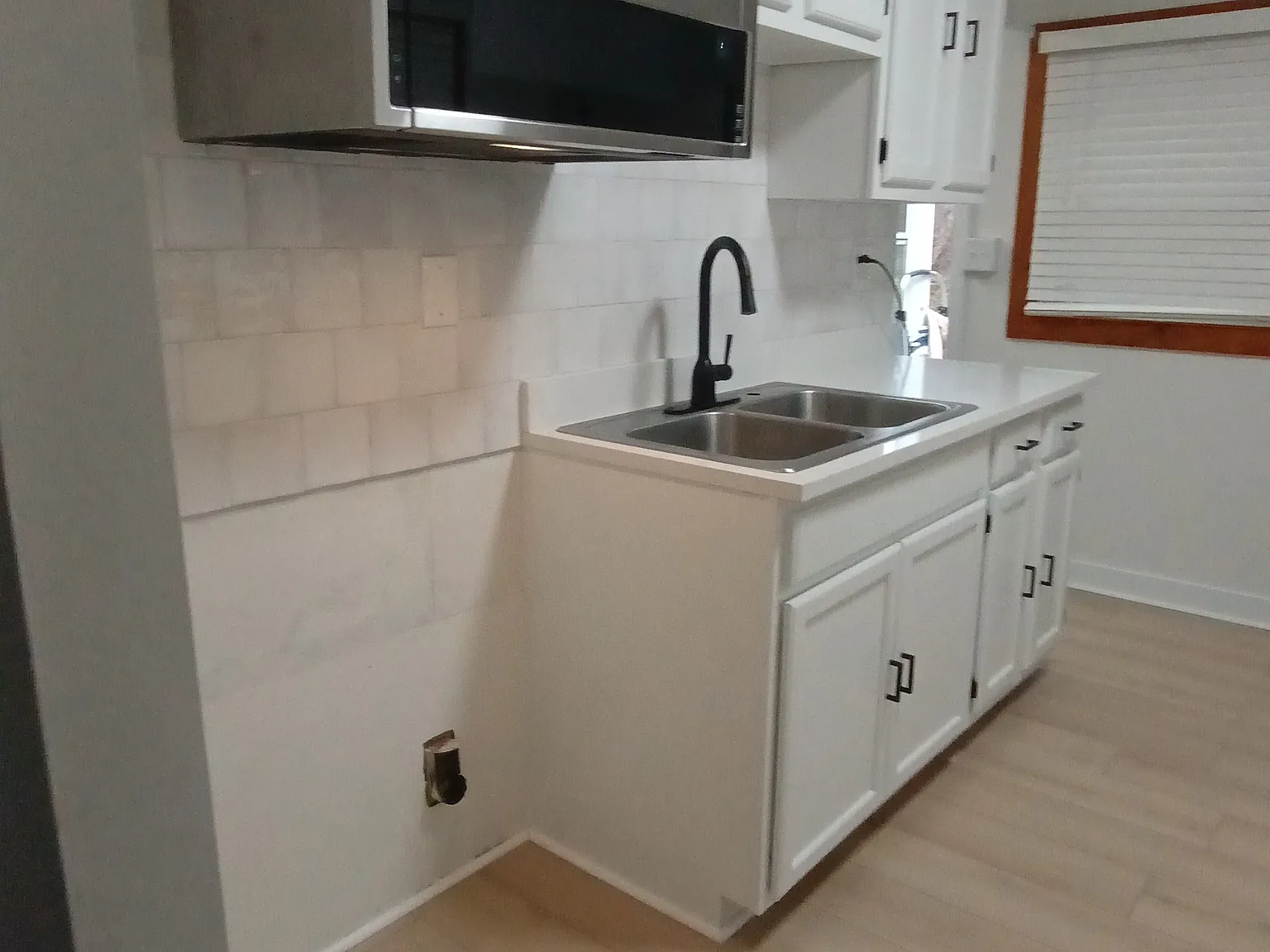 2 bed, 768 sqft, $1,500 — Photo 2