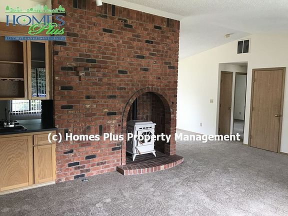 3rd image of 9307 To 9309 117th St E