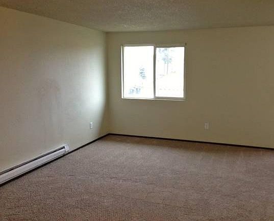 4th image of 908 S 14th St APT A