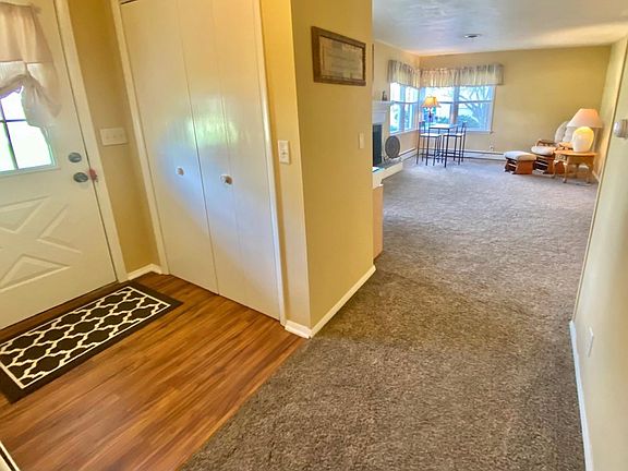 4th image of 841 Parkway Dr