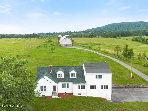1768 Greenfield Rd, Carbondale, PA 18407