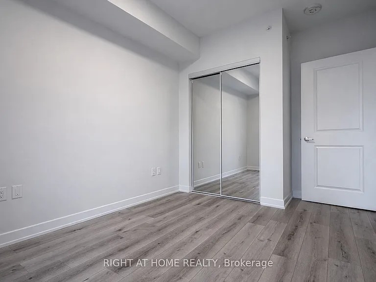 1475 Whites Rd #403 — Photo 8