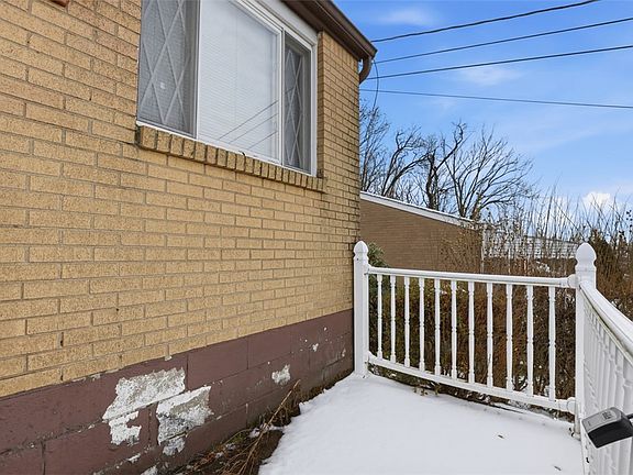 5th image of 134 Jeanette Dr
