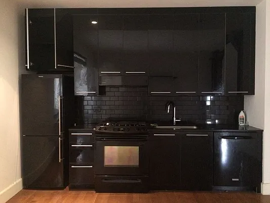 Rented by Loom Group | media 34