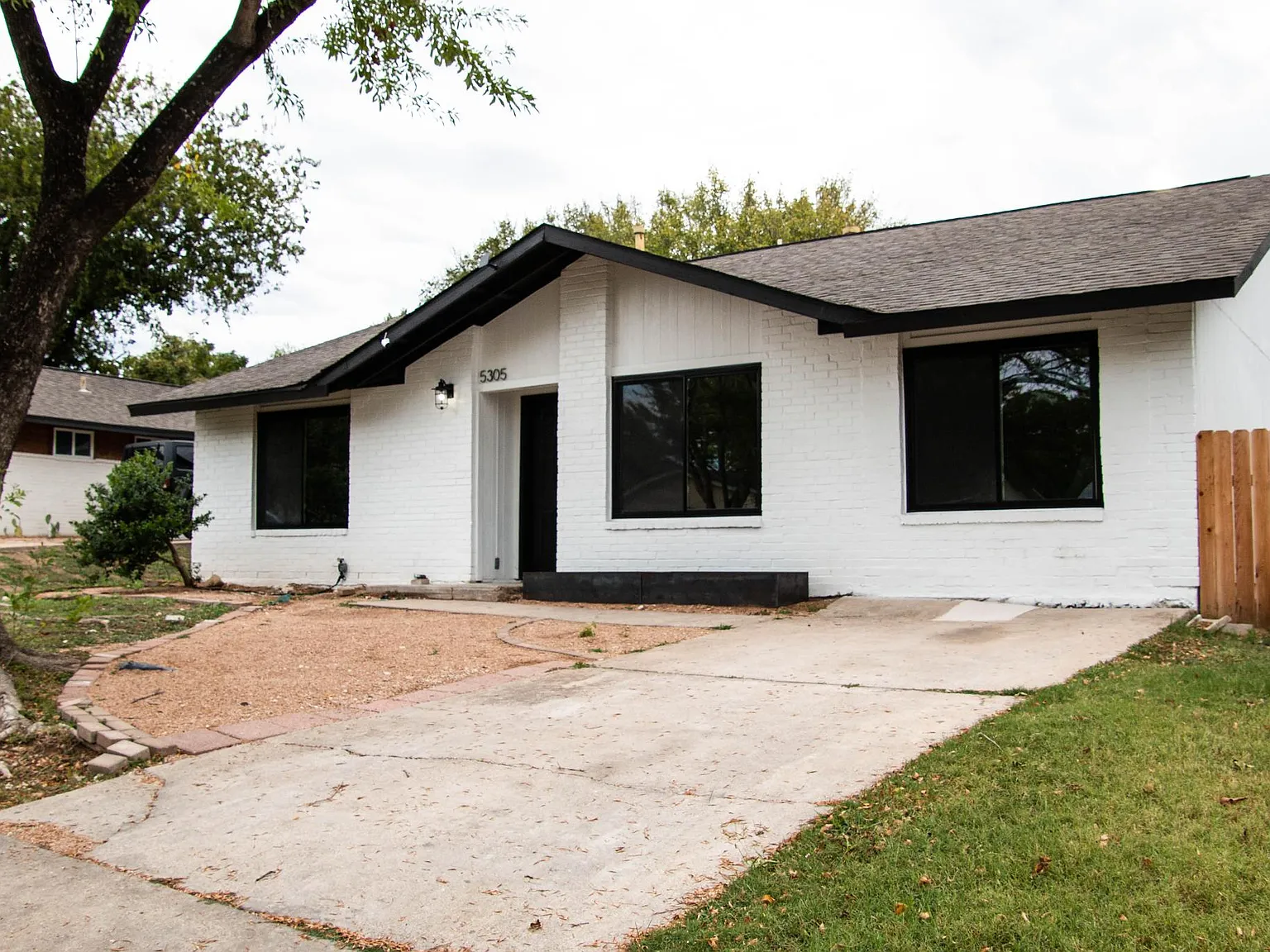 3 bed, 1341 sqft, $2,150 — Photo 1