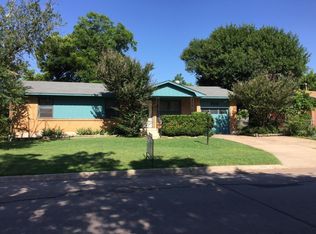 2104 NW 43rd St, Lawton, OK 73505