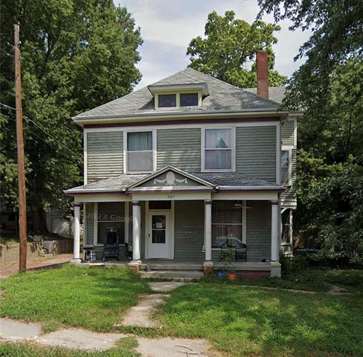 1st image of 707 N 12th St
