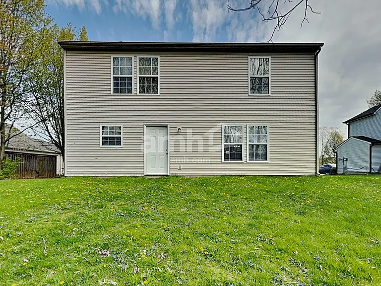 6803 Amber Springs Way — Photo 24