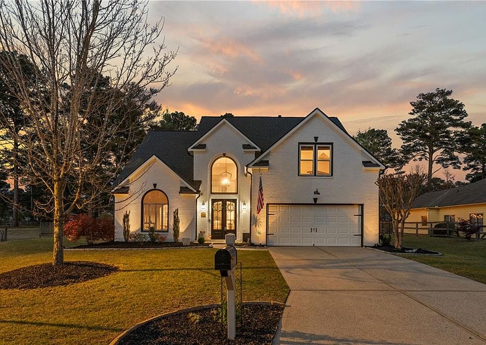 1st image of 3211 Stillwater Dr