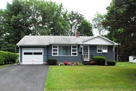 1st image of 36 Edgewood Dr