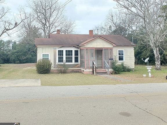 2nd image of 219 Cypress St