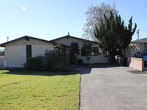 4th image of 2442 Loma Vista St
