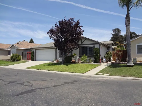 2248 N Central Park Dr, Santa Maria, CA 93458