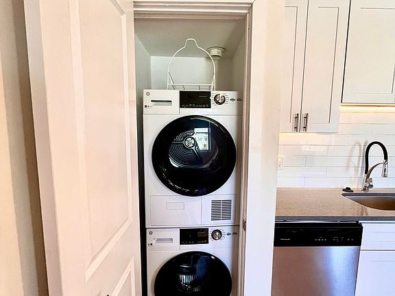 4th image of 454 E Girard Ave APT 3