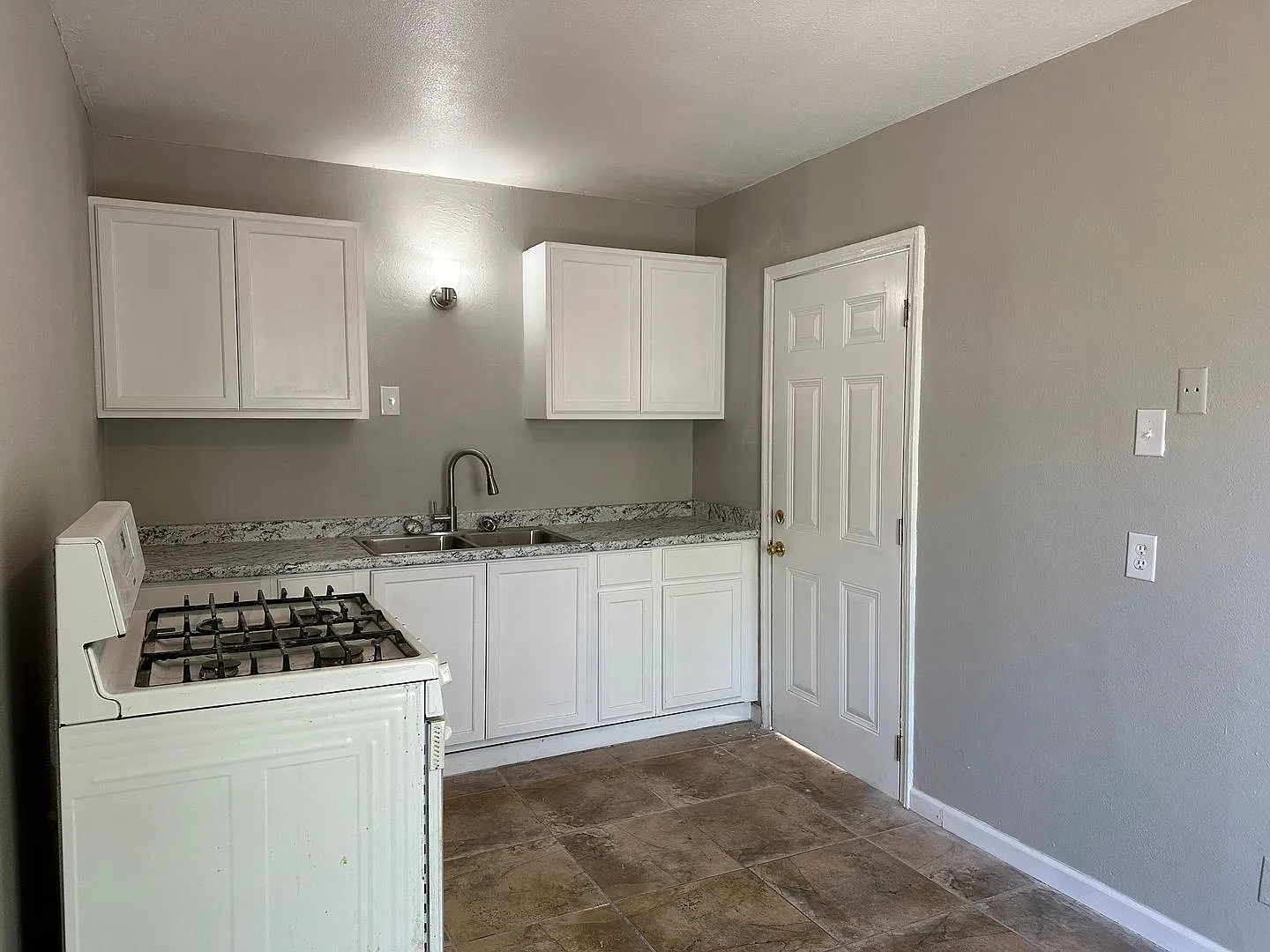 Ready for move in — Photo 2