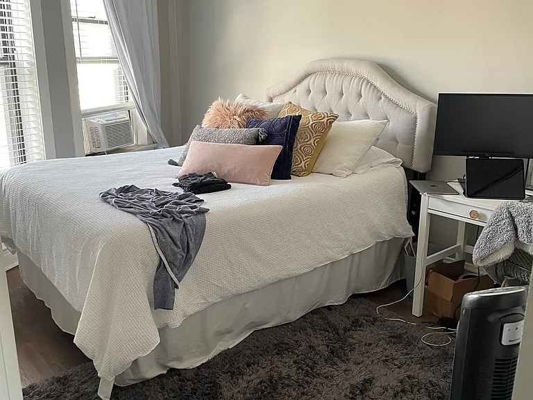 2914 N Clark St #3 — Photo 6