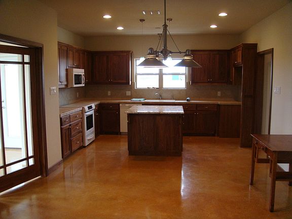 3rd image of 2330 Autumn Breeze Dr