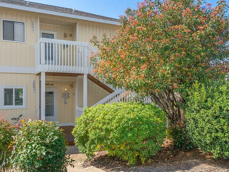 775 Gulf Shore Dr #ID1285926P — Photo 33