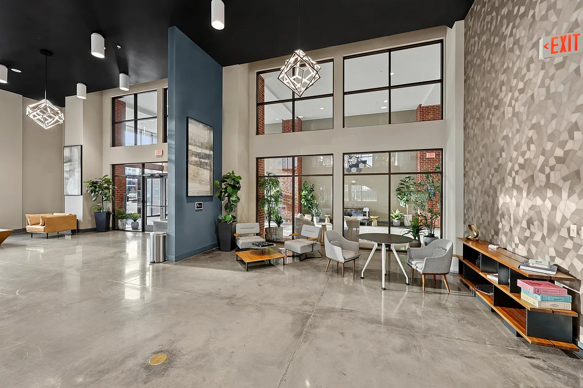 Building Photo - Eclipse Residences