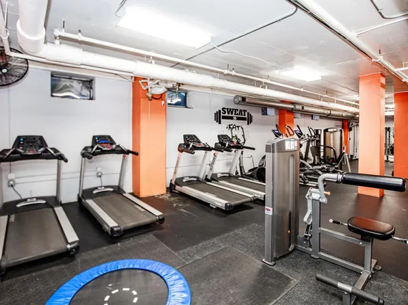 201 Saint Pauls Avenue image 29 of 37