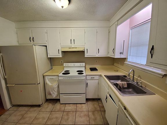 5th image of 107 Sally Ln