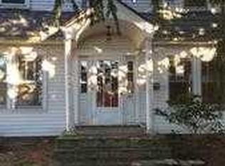 387 S Green St, Tuckerton, NJ 08087
