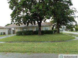 990 SW 82nd Ave, North Lauderdale, FL 33068