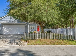 2009 Paradise Oaks Ct, Jacksonville, FL 32233