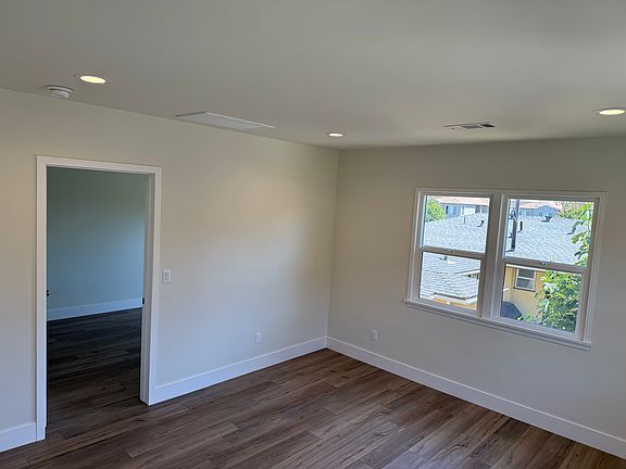 5th image of 825 1/2 Sartori Ave