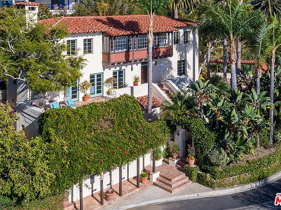 2nd image of 21569 Paseo Serra St