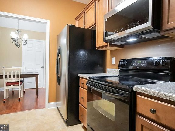 5th image of 1340 Brighton Ln
