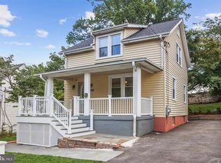10721 Shaftsbury St, Kensington, MD 20895