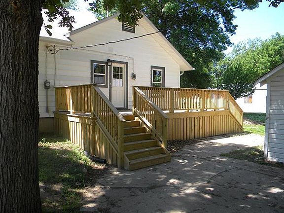 4th image of 204 N Rogers Ave