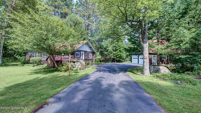 3rd image of 531 S Shore Road