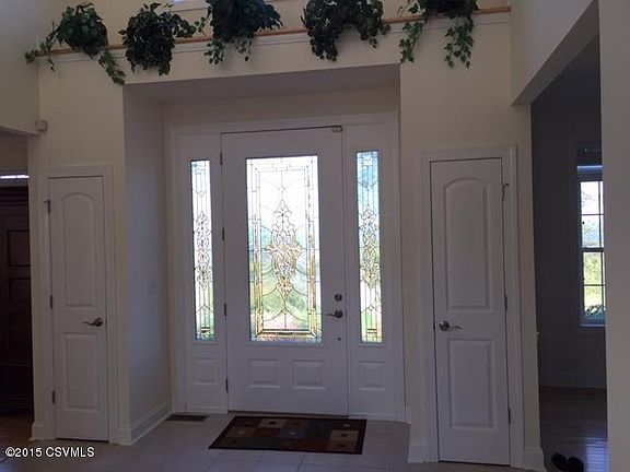 3rd image of 115 Oakwood Dr