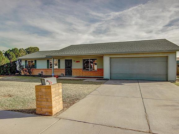 3rd image of 4115 W Paradise Dr