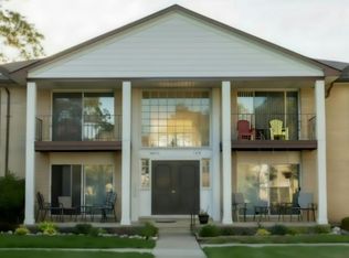29233 Hayes Rd #61, Warren, MI 48088