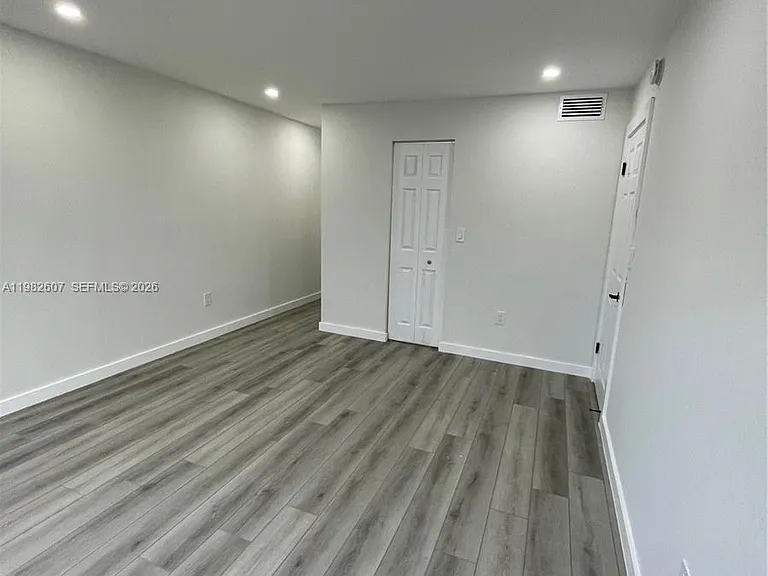 365 NE 125th St #409 — Photo 9
